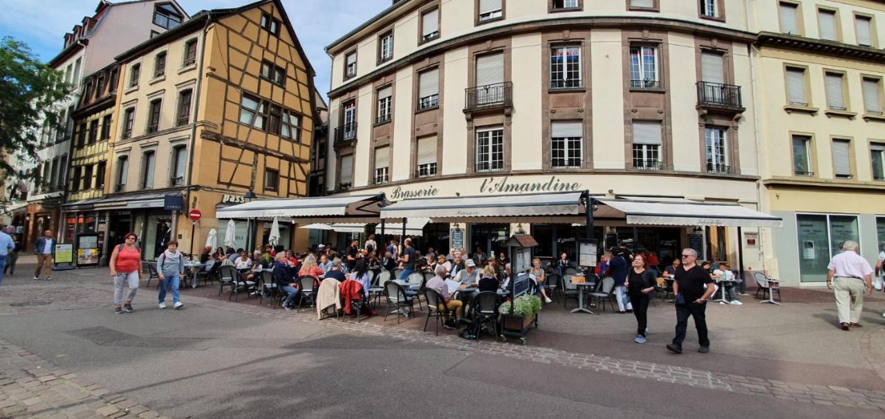 Evasion St Joseph Odysalis - Lit King Size - Parking - Proche Centre Apartment Colmar Exterior photo