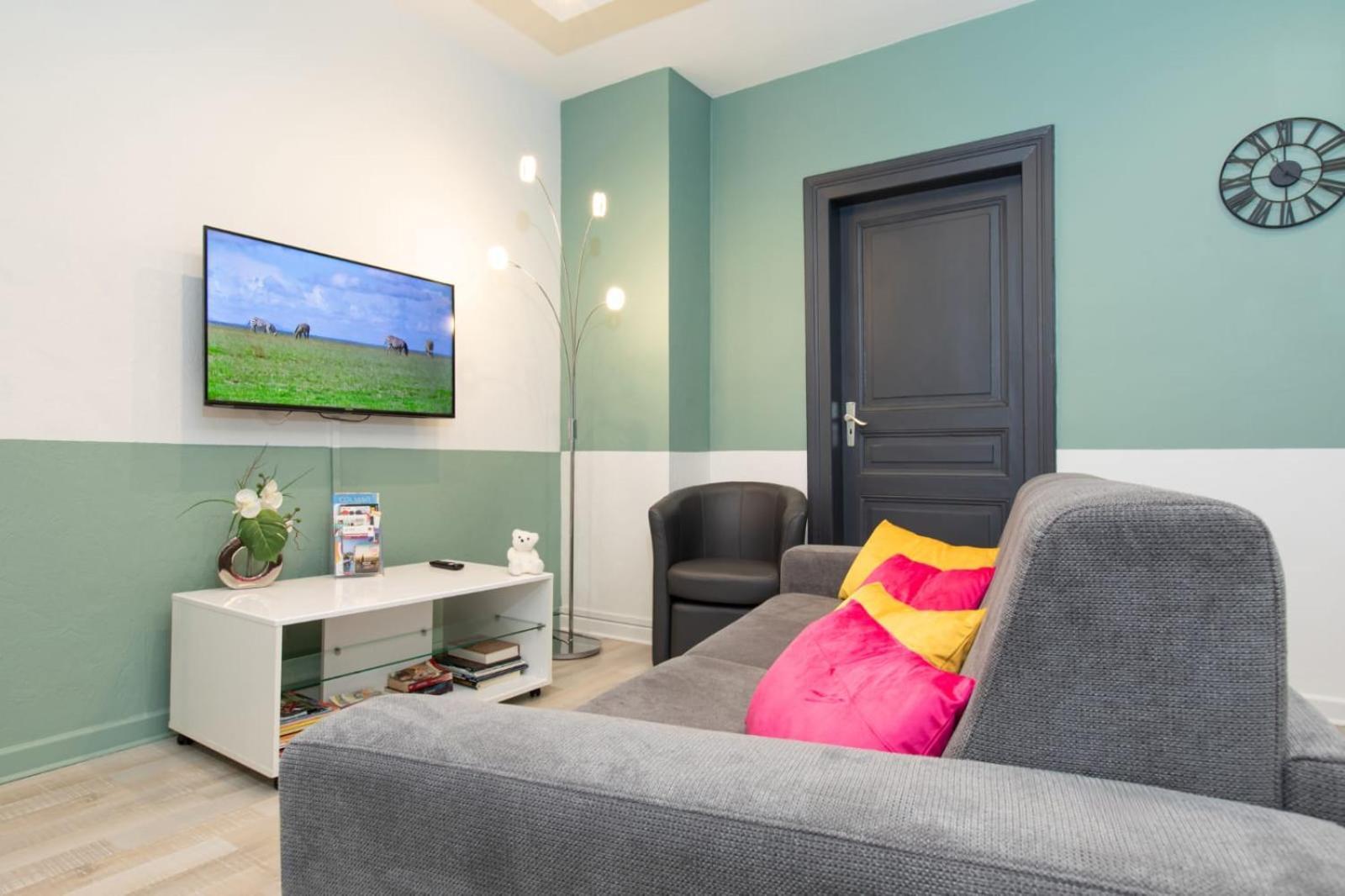 Evasion St Joseph Odysalis - Lit King Size - Parking - Proche Centre Apartment Colmar Exterior photo